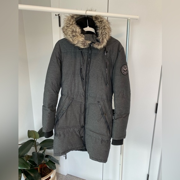 Noize DVSN puffer from Aritzia - Picture 3 of 6